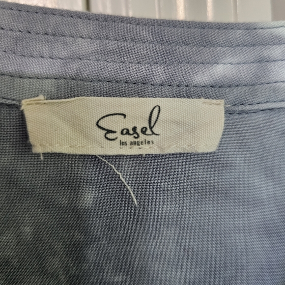 Tie-Dye V-Neck Women Top - Picture 3 of 4